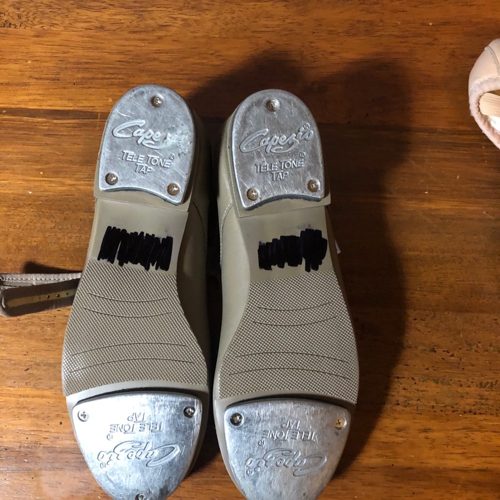 Dance shoes - Picture 3 of 3